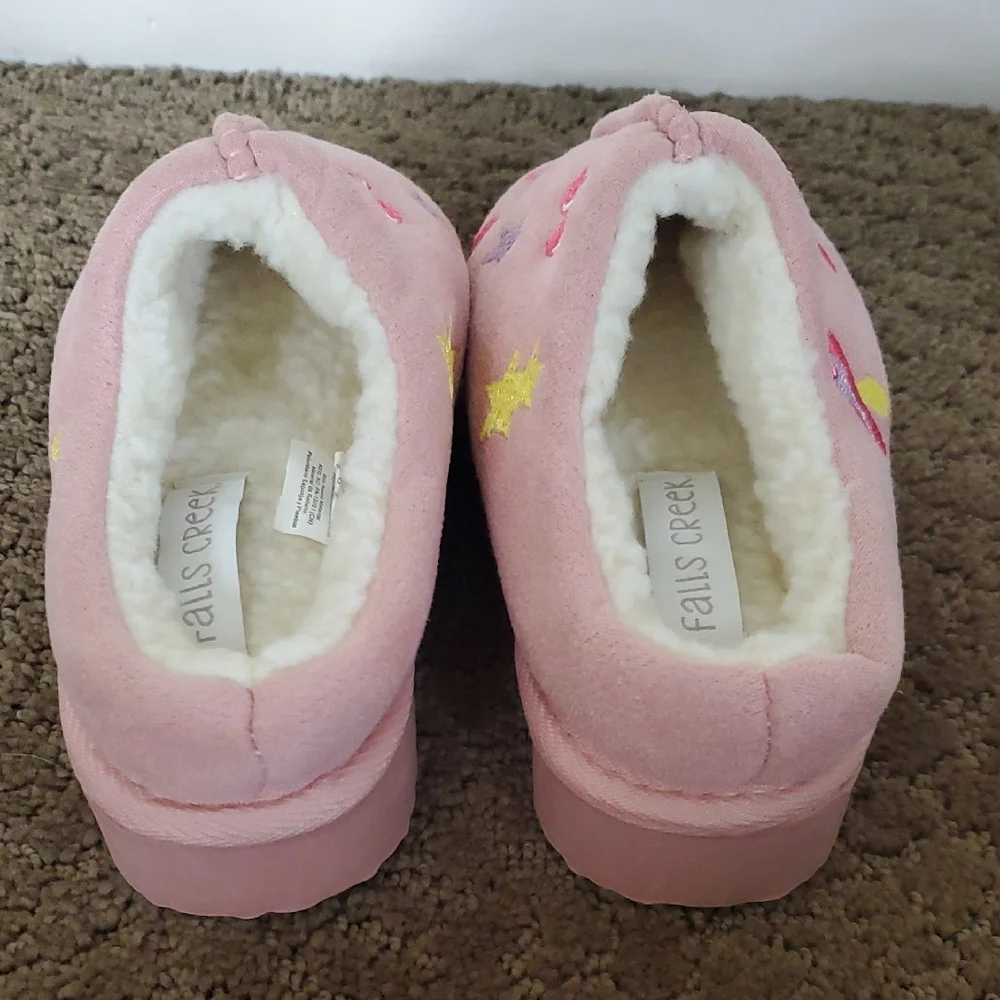 Girls Falls Creek Rose Pink Embroidered Clog Slippers Size 10/11 1/2 NWT